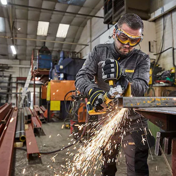 Meuleuse d'angle sans fil 18V 125 mm - DCG404S2T-QW Dewalt - En coffret avec 2 battries 3,5 Ah Powerstack et chargeur