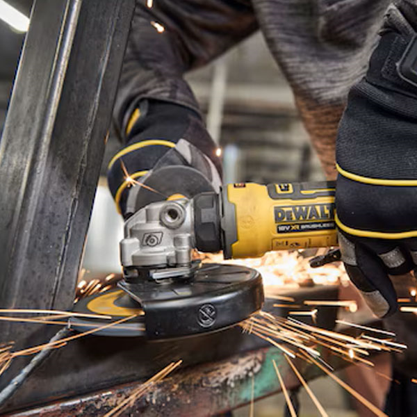 Meuleuse d'angle sans fil 18V 125 mm - DCG404S2T-QW Dewalt - En coffret avec 2 battries 3,5 Ah Powerstack et chargeur