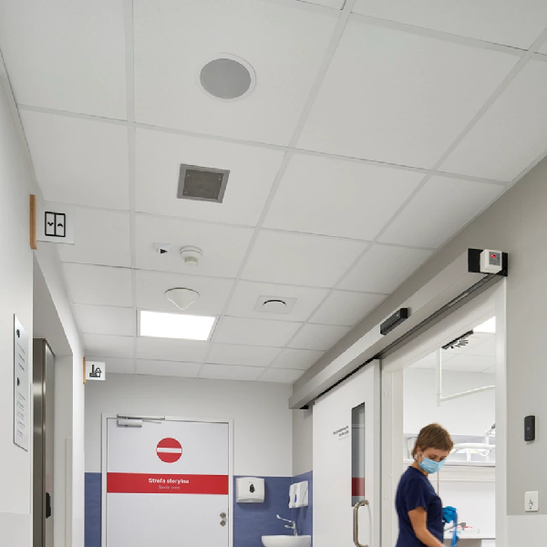 Dalle faux plafond 60 x 60 cm pour zones sèches et nettoyage régulier - Hygiene Meditec A - ép. 15 mm