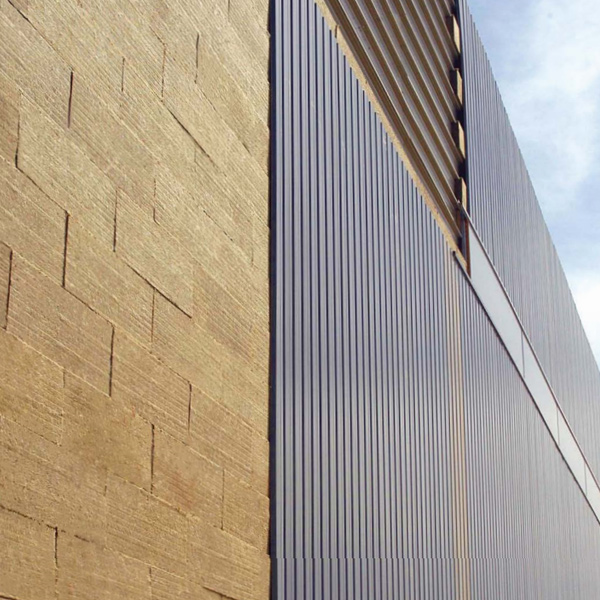 Panneau isolant en laine de roche pour bardage métallique double peau - Rockbardage Nu LC - R= 3,30 m².K/W - 1,35 M x 0,45 M - ép. 110 MM