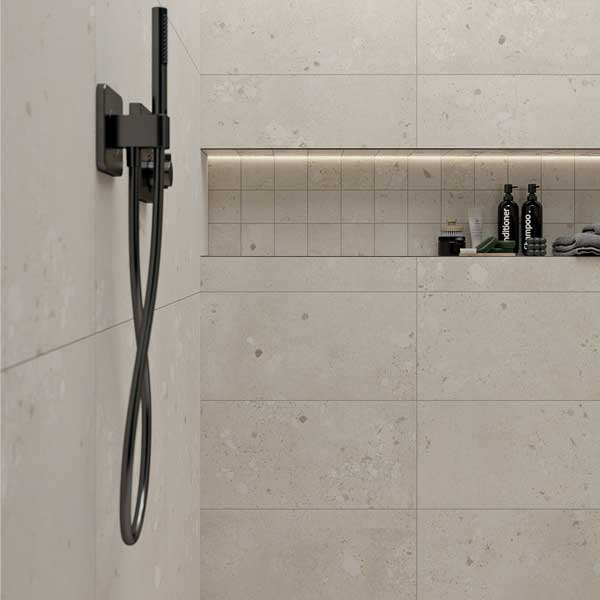 Carrelage sol intérieur effet terrazzo en grès cérame émaillé avec surface ABS - Castone - 80,0 CM x 80,0 CM - ép. 10,00 MM - Beige dune