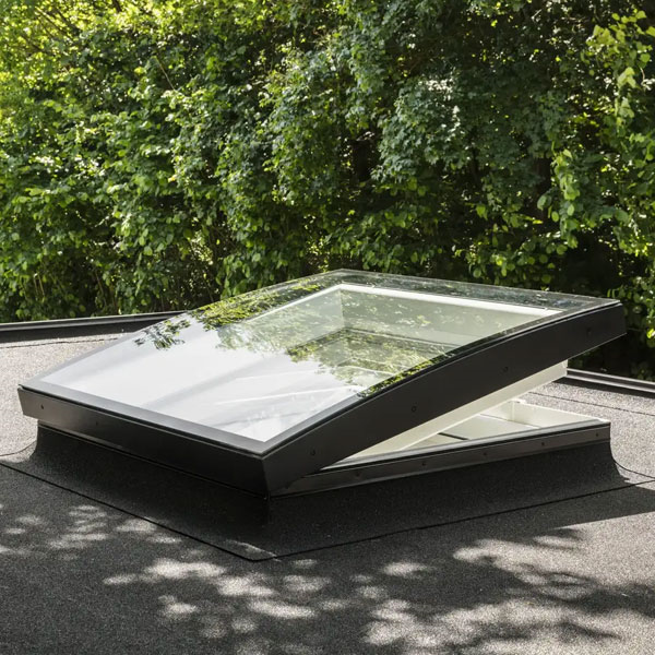 Protection en verre courbe Velux pour fenêtre de toit plat CFU/CVU - 100 x 100 cm