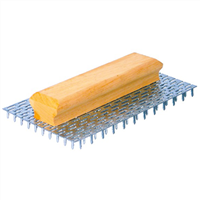 Taloche gratton 480 petites dents 8 mm poignée bois dimensions 25 x 15 cm Taliaplast