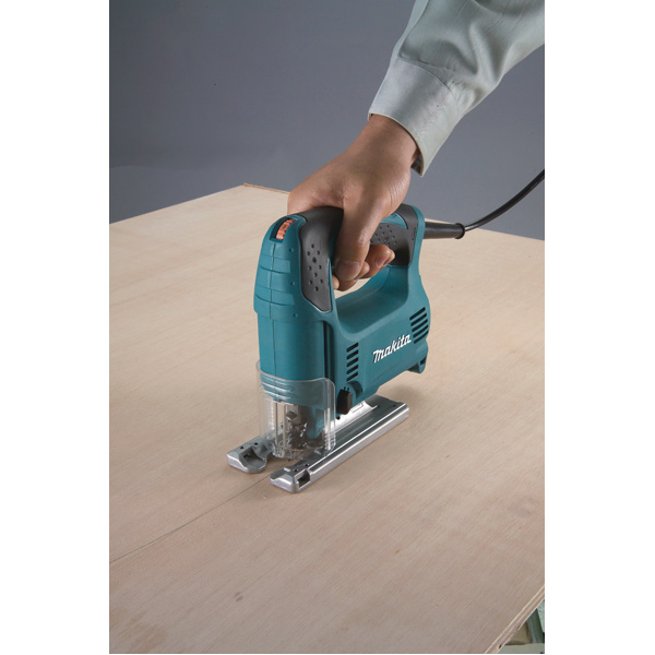 Scie sauteuse pendulaire Makita 4329K 450W