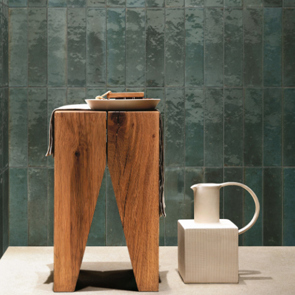 Faïence brillante effet Zellige - Look Glossy - 24,0 CM x 6,0 CM - ép. 10,00 MM - Avio