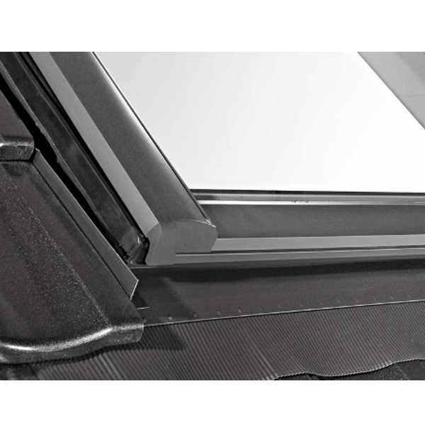 Raccord de toiture pour fenêtre de toit Designo - pose sur tuiles mécaniques - en Alu sans bloc isolation - 54 CM x 78 CM