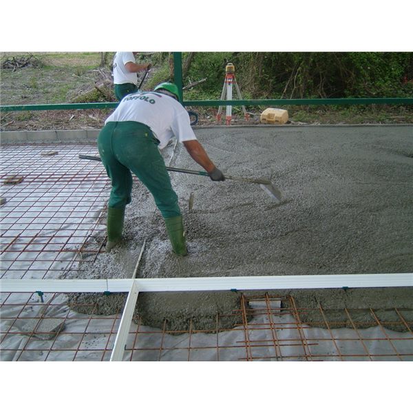 Règle-joint standard(règle à béton) Toffolo 80 mm, longueur 5 m couleur grise