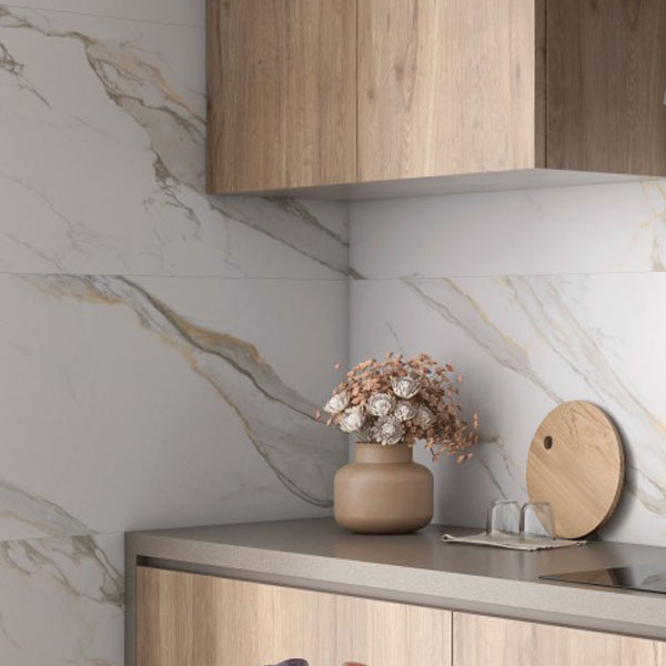 Faïence salle de bain et cuisine effet marbre - Vogue - 20 x 60 cm - ép. 8 mm - Oro brillant