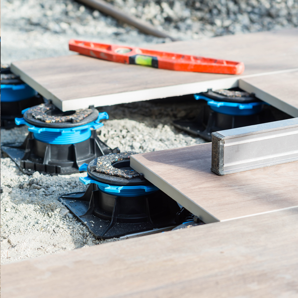 Plot pour terrasse en dalles Cleman Jouplast - hauteur réglable de 28 à 40 MM