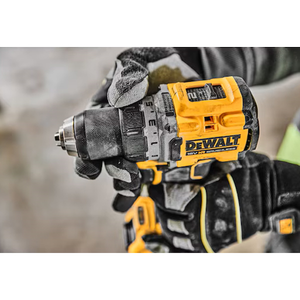 Perceuse visseuse sans fil Dewalt DCD800H2T-QW - XR 18V 5Ah Li-Ion - en coffret avec 2 batteries et chargeur