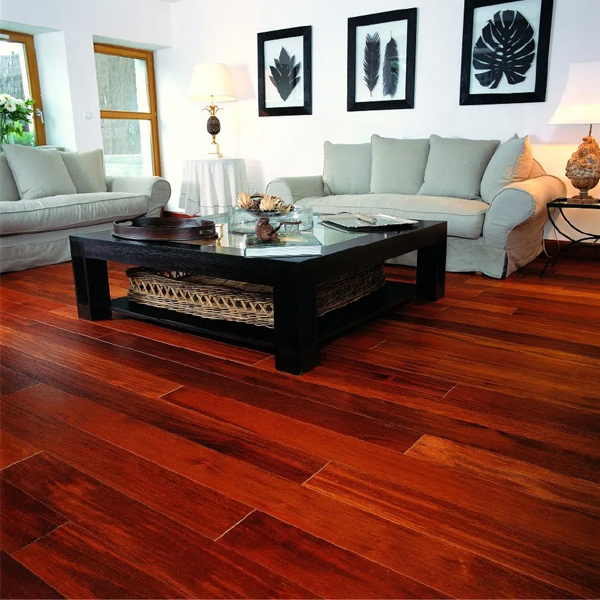 Parquet bois massif exotique Merbau avec 4 chanfreins - vernis satiné - larg. 140 MM ép. 14,00 MM long. variable