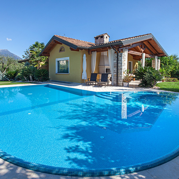 Mosaïque en émaux de verre lisse  - carreau de 2,5 x 2,5 cm - trame de 31,2 x 49,5 cm