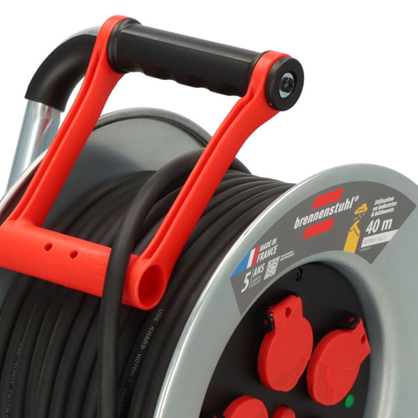 Enrouleur électrique Brennenstuhl Silver-XL - câble de 40,0 M H07RN-F 3G2,5 avec 5 prises IP44
