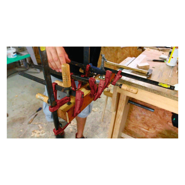 Serre-joint à vis manche bois Piher modèle MM - Tige 18x7 mm serrage 20 cm