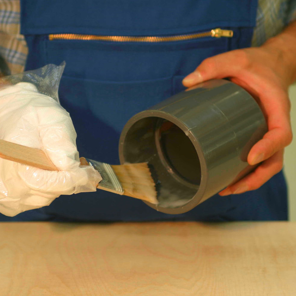 Décapant nettoyant Tangit pour PVC-U/C et ABS - Avant application de colle - Bidon de 1L