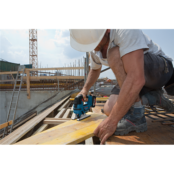 Scie sauteuse Bosch GST 18 V Li-ion (vendu sans batterie ni chargeur)