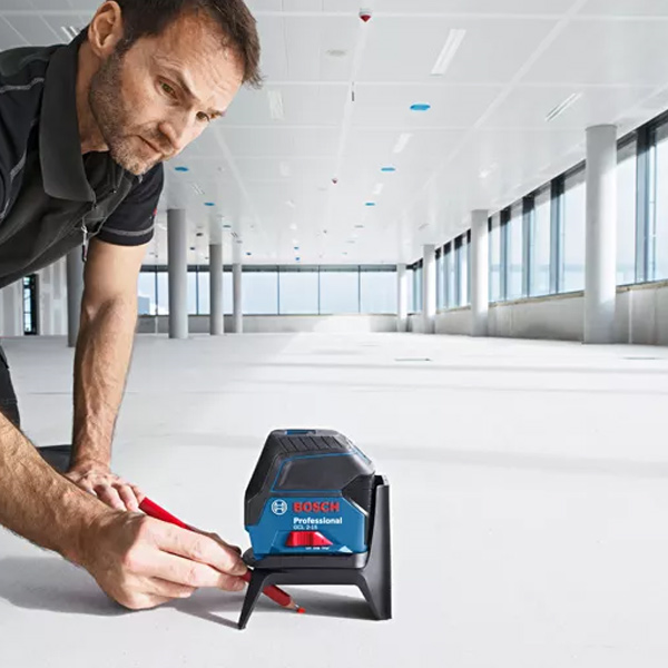 Niveau laser Bosch GCL 2-15 Professional points et lignes rouge - en housse avec accessoires