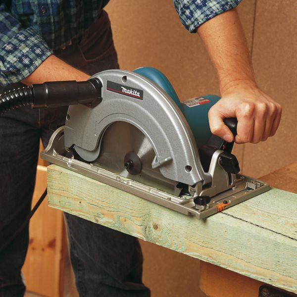 Scie circulaire Makita 5903RK diamètre 235 mm 2000 W