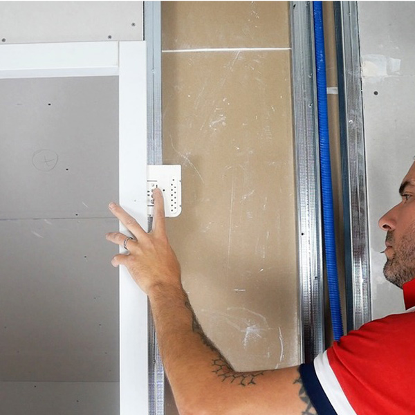 Outil multifonction pour plaquiste Iziplac Taliaplast - 10 fonctions en 1 - 100 x 70 x 13 mm