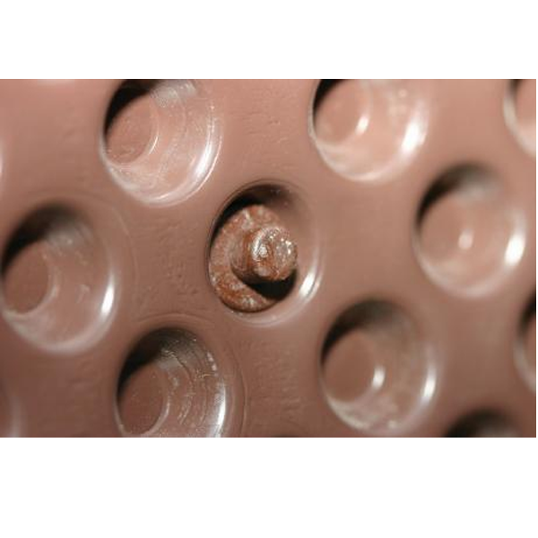 Cheville d'étanchéité en soubassement Isol-Fix 100 % nylon marron - perçage de 6 mm - sachet de 100