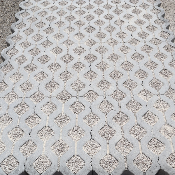 Pavé drainant parking "Dalparking" à combler en béton - 50 x 33 x 9 cm - Ventoux