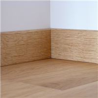 Plinthe plaquée vernie Panaget pour parquet Chêne Topaze - format carré - 80,0 MM x 14,00 MM long. 2200,0 MM