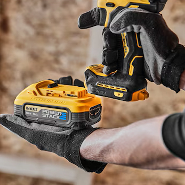 Perceuse visseuse sans fil Dewalt DCD800H2T-QW - XR 18V 5Ah Li-Ion - en coffret avec 2 batteries et chargeur