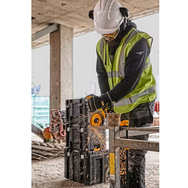 Meuleuse d'angle sans fil Dewalt DCG418NT-XJ 54V XR Flexvolt 125 mm - en coffret sans batterie ni chargeur