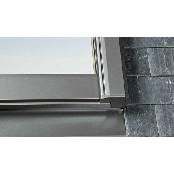 Raccord de toiture pour fenêtre de toit Designo - pose sur ardoise avec noquet - en Alu sans bloc isolation - 114 CM x 118 CM