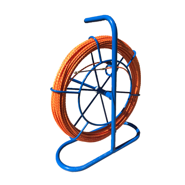 Aiguille de tirage en polyester pour passage de câbles - ø 4,2 mm x 30,00 m - Bobine avec accessoires