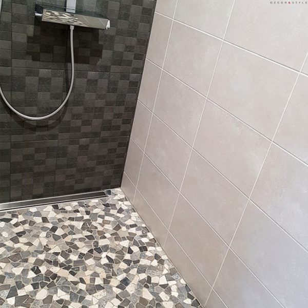 Plaque de mosaïque en marbre paladiane sur filet polyéthylène - 30,0 CM x 30,0 CM - ép. 9,00 MM - mélange blanc/gris/noir