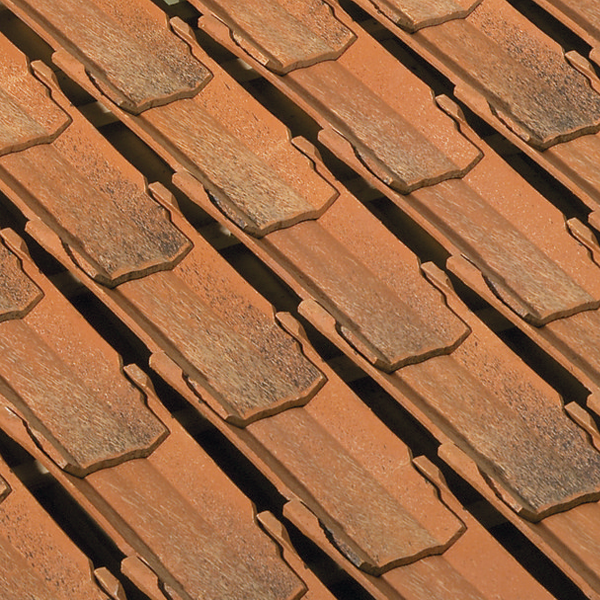 Tuile de courant à fond plat en terre cuite - Système Stop - pour toitures exposées au vent - Silvacane xahara