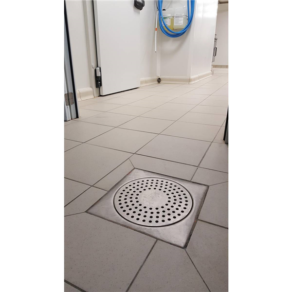 SIPHON 247X247 SORTIE VERT 100 MM SECURITE 25100S