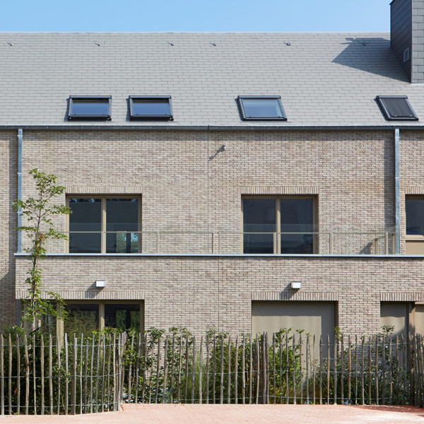 Plaquette d'angle terre cuite moulée main Terca Eco-brick Forum Prata nuancée - Wienerberger - 215,0 MM x 50,00 MM x 22 MM - prof. 65,0 MM