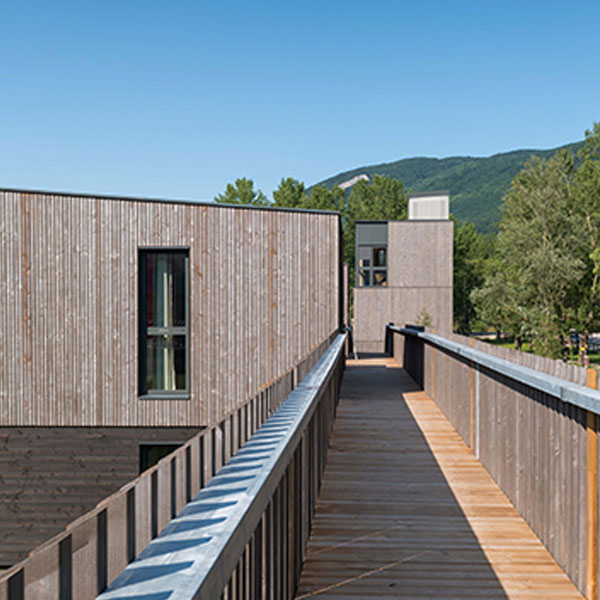 Bardage bois NEW AGE Douglas profil Soléa II massif poncé saturateur pré-grisé Sivalbp - Irisé 27x125 mm L.4,00 M