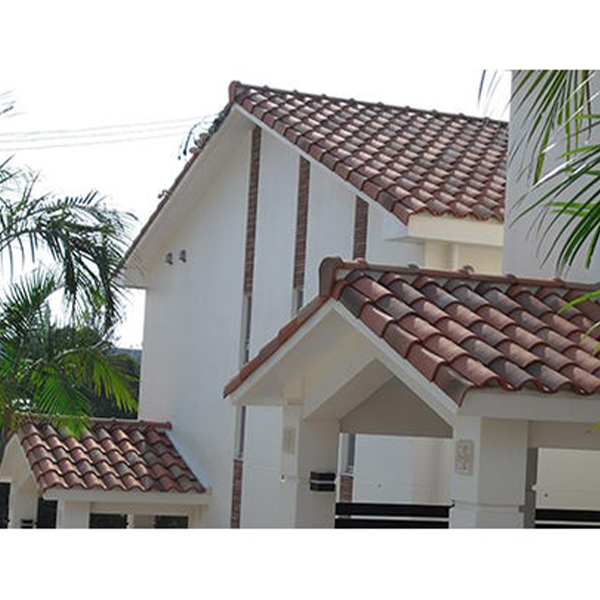 Tuile en terre cuite - Plein Sud Gélis - emboîtement grand moule fortement galbée - Rouge