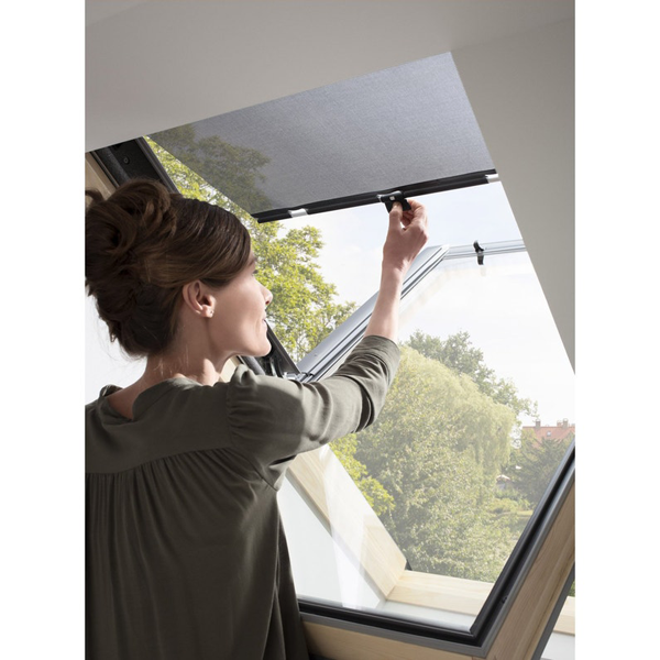 Store extérieur pare-soleil Velux MHL pour fenêtre de toit - Gris foncé RAL 5060 - Largeur 114,0 CM
