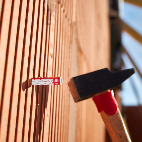 Cheville bi-matière universelle avec vis tête plate - Colortech - 6,0 MM x 35,0 MM - 250 pièces