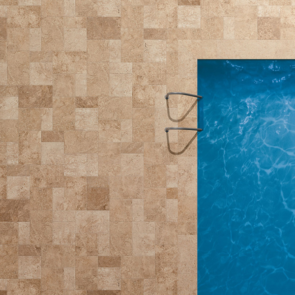 Margelle pour piscine effet pierre en grès cérame rectifié - Tiber Light - 30 x 60 cm - ép. 20 mm