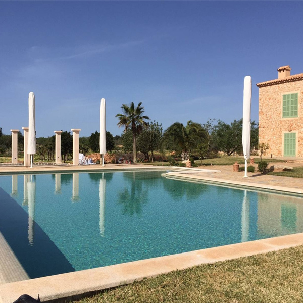 Mosaïque en émaux de verre lisse  - carreau de 2,5 x 2,5 cm - trame de 31,2 x 49,5 cm