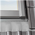 Raccord Roto en aluminium pour fenêtre de toit Designo - Pose sur tuiles mécaniques - Sans bloc isolation - 54,00 cm x 78,00 cm