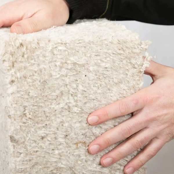 Panneau isolant chanvre coton et lin pour isolation thermo-acoustique intérieure - Biofib'Trio - R 2,60 m².K/W - 1,20 M x 0,60 M - ép. 100 MM