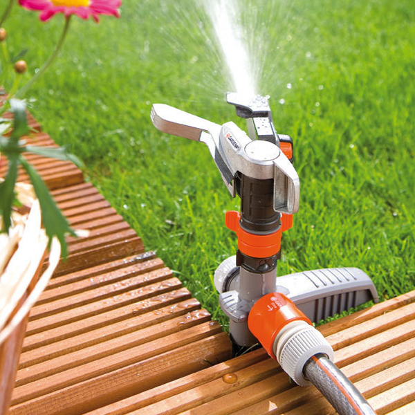 Arroseur canon sur pic métal Premium Gardena - Tête d'arrosage laiton - Réglable 75 à 490 m²