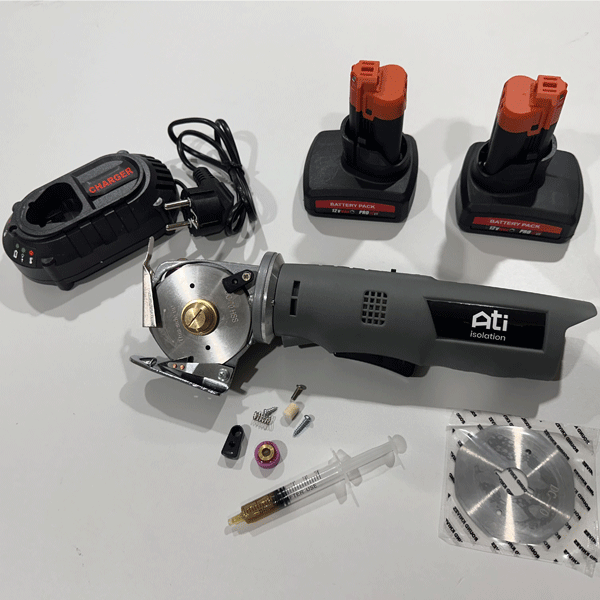 Cutter électrique sans fil CUT PRO pour isolant mince et autres matériaux souples - en coffret avec chargeur et 2 batteries 12V