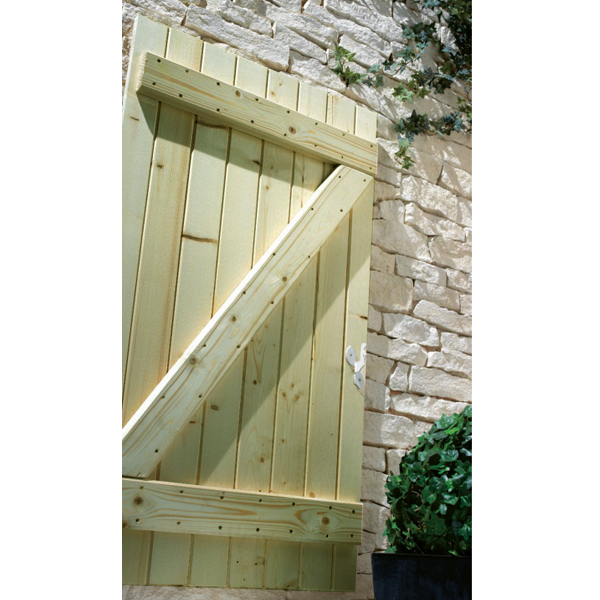 Lame à volet raboté et chanfreiné - en bois de sapin du Nord traité classe 3 vert - 27x90 mm - longueur 2,40 M