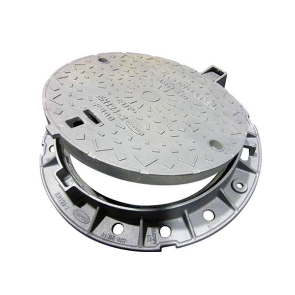 Regard de chaussée à cadre rond articulé F900