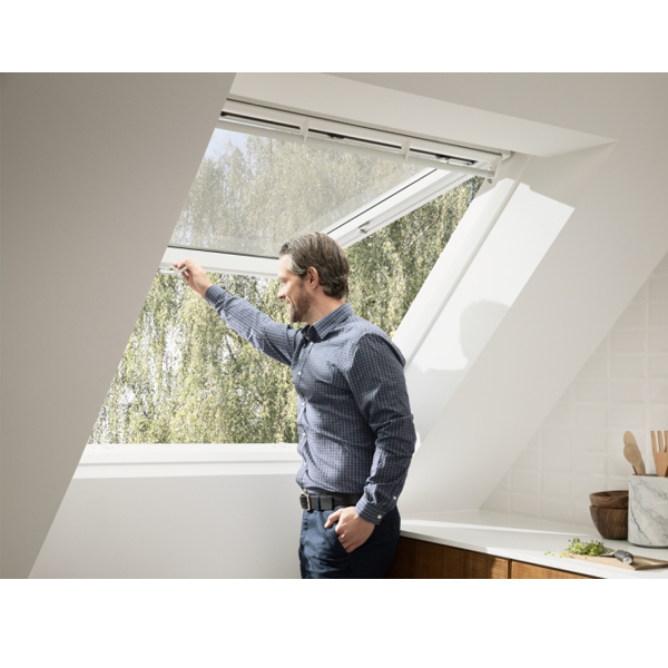 Fenêtre de toit à projection Velux GPU Confort - Finition EverFinish - 114,0 CM x 118,0 CM