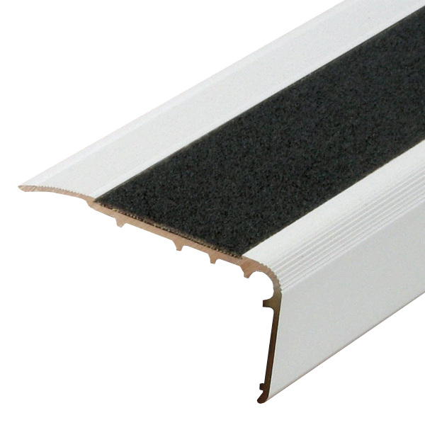 Nez de marche à visser Dinac 2CBIS en alu anodisé naturel  avec bande carbo - 67 MM x 32,0 MM - long. 3,00 M