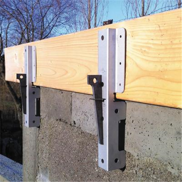 Entretoise EPS20C 20 cm pliée pour serre joint de mur