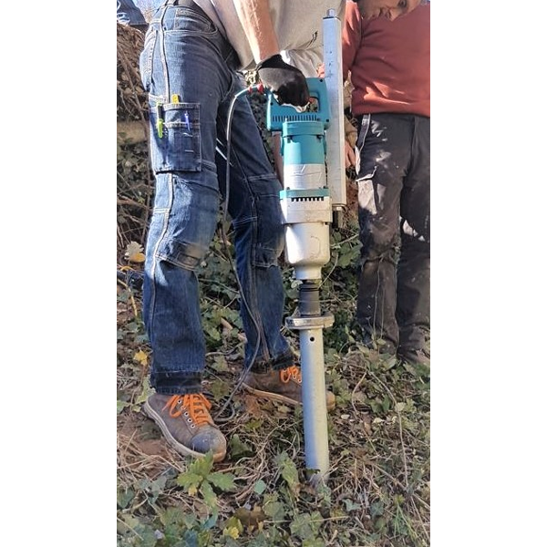 Boulonneuse à choc 1600W Weasylectric Pro pour la mise en place des vis de fondation - Système Weasyfix